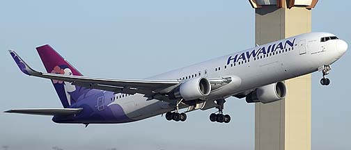 Hawaiian Boeing 767-3CB N590HA, March 12, 2012